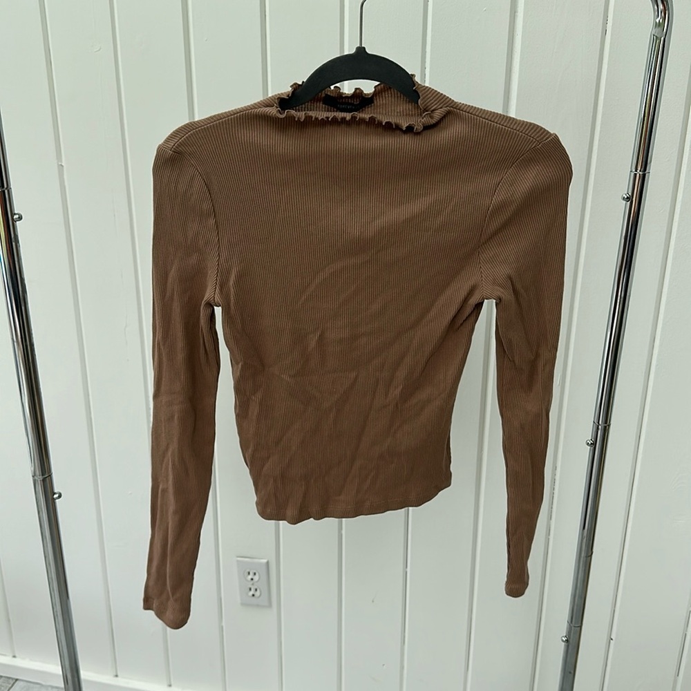Women’s taupe top forever 21 NWT